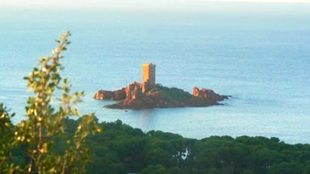 Appartement Familial Avec Vue Sur La Mer A Agay 40 M² + Piscine Saint-Raphaël Daire