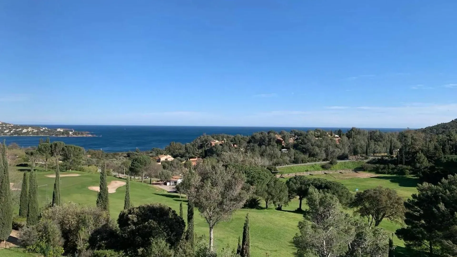 Appartement Familial Avec Vue Sur La Mer A Agay 40 M² + Piscine Saint-Raphaël 0*,  フランス