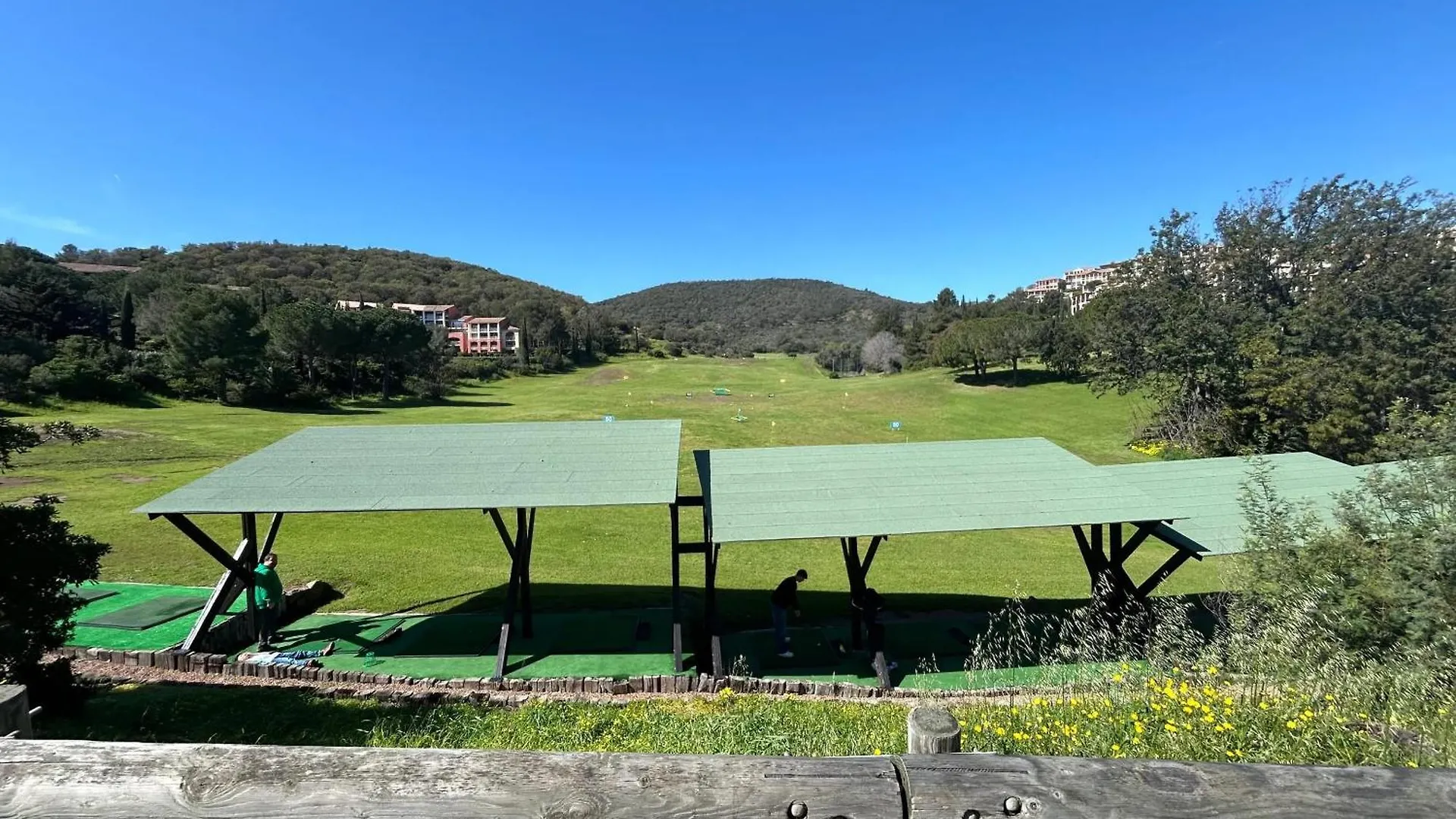 Appartement Familial Avec Vue Sur La Mer A Agay 40 M² + Piscine Saint-Raphaël アパート